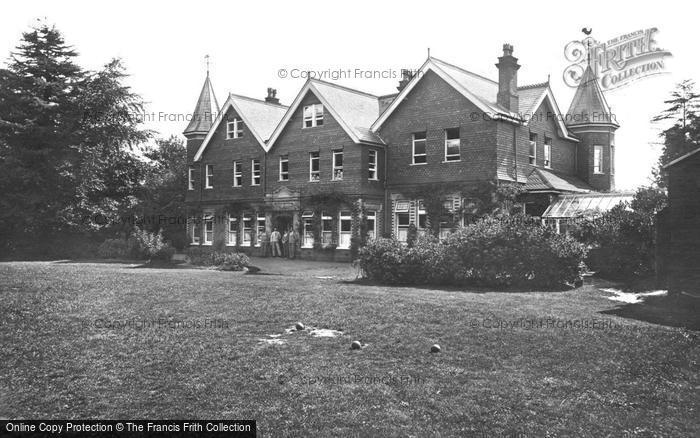 Photo of Farnham, Military Hospital 1917