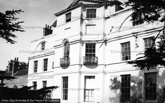 Photo of Farnham, Moor Park c.1950