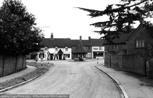 Photo of Farnham Royal, The Village c.1955