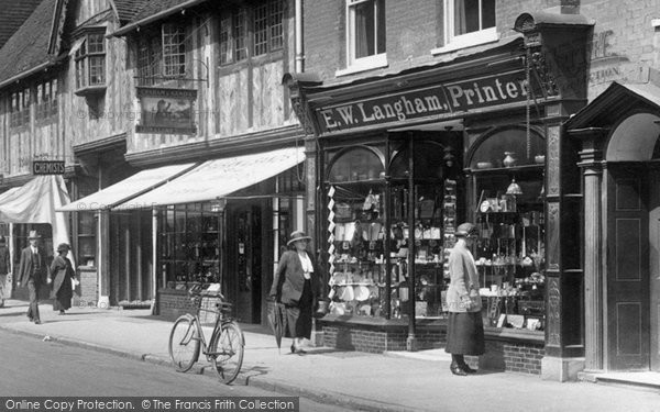 Photo of Farnham, Shop, West Street 1924