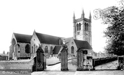 St Andrew's Church 1929, Farnham