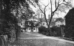 The Bishop's Hostel 1913, Farnham