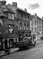The Coach And Horses 1932, Farnham