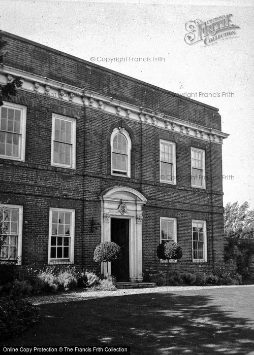 Photo of Farnham, The Grange c.1950