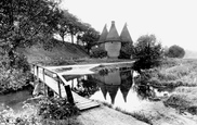 The Old Hop Kilns 1934, Farnham