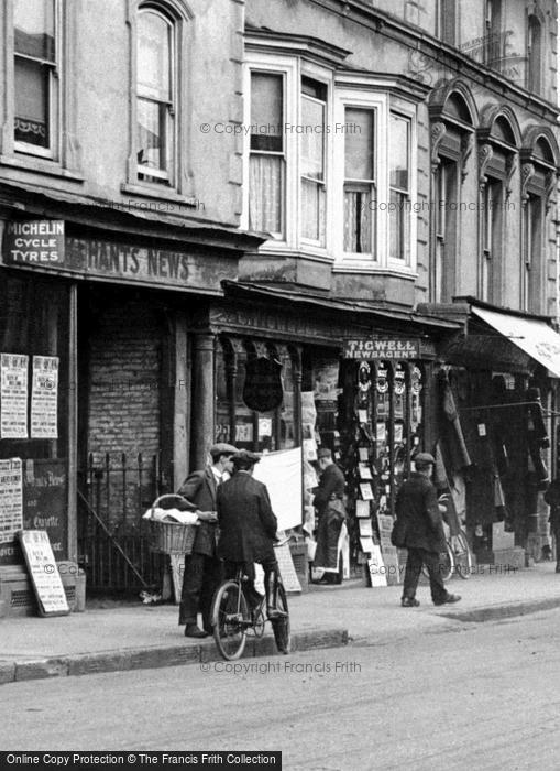 Photo of Farnham, Tigwell Newsagent 1913