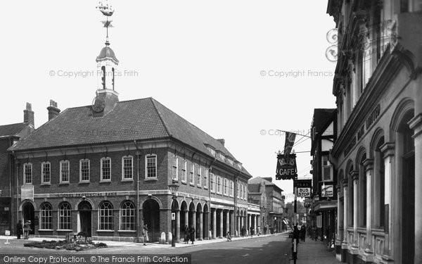 Photo of Farnham, Town Hall 1935