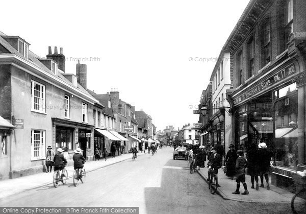 Photo of Farnham, West Street 1924