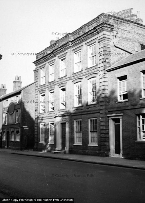 Photo of Farnham, Wilmer House c.1950