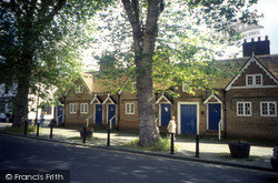 Windsor Almshouses 2004, Farnham