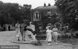 Ladies And The Lion Hotel c.1955, Farningham