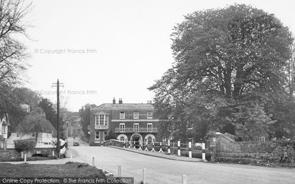 Photo of Farningham, The Chestnut Tree And Lion Hotel c.1955