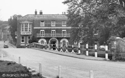 The Lion Hotel c.1955, Farningham