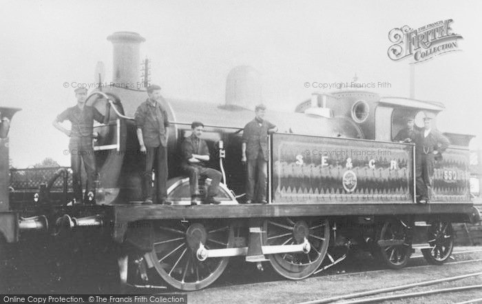 Photo of Faversham, Steam Train, S E & C R Engine 550 c.1910