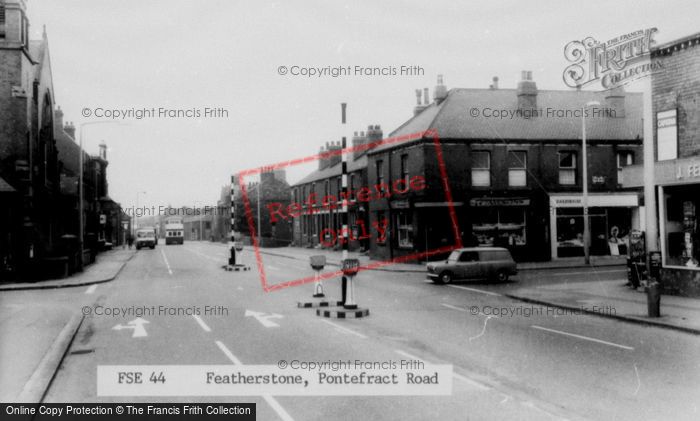 Photo of Featherstone, Pontefract Road c.1965