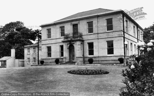 Photo of Featherstone, Town Hall c.1960