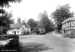 1925, Felbridge