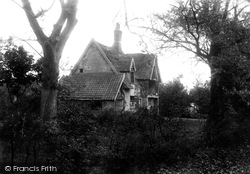 Constables Cottage 1904, Felixstowe