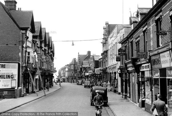 Photo of Felixstowe, Hamilton Road 1952
