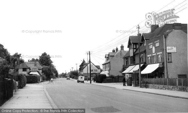 Photo of Felixstowe, High Road East c.1955