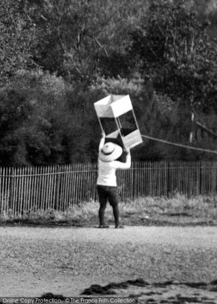 Photo of Felixstowe, Kite Flying 1907