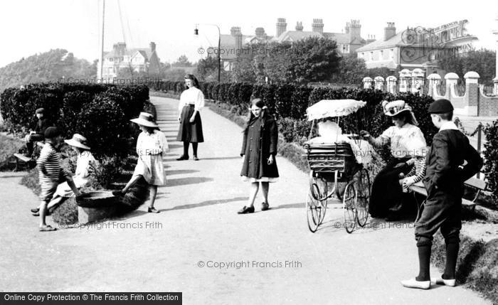 Photo of Felixstowe, The Gardens 1907
