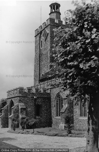 Photo of Felsted, Holy Cross Church c.1950