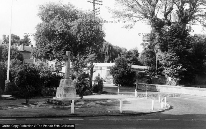 Photo of Ferring, The Memorial c.1960