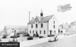 The Town Hall c.1960, Ferryhill