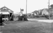 1937, Ferryside