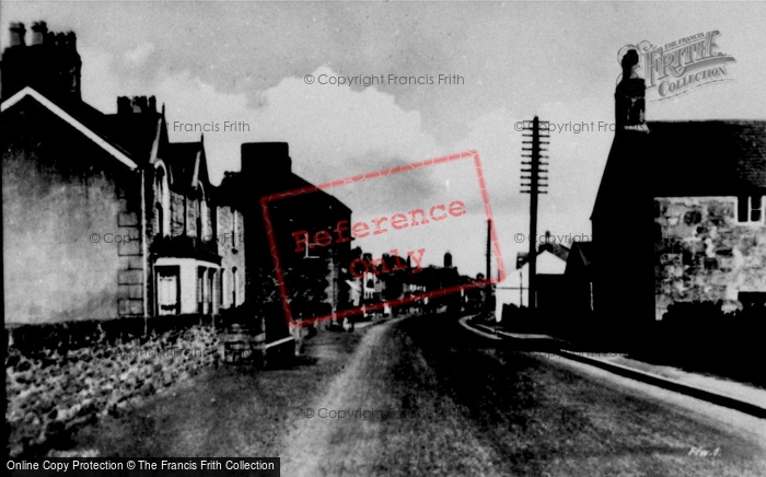 Photo of Ffynnongroyw, Main Road c.1950