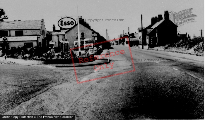 Photo of Ffynnongroyw, Main Road c.1960
