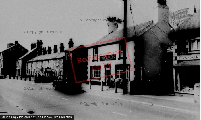 Photo of Ffynnongroyw, The Farmers Arms c.1965