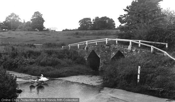 Photo of Fifehead Neville, The Packhorse Bridge c.1955