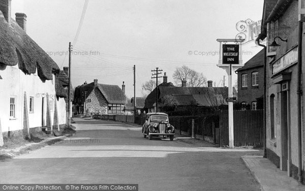 Photo of Figheldean, The Village And Wheatsheaf Inn c.1950