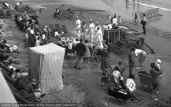 Photo of Filey, Andie Craine And His Pierrots 1932