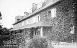 Linkfield Guest House, From Garden c.1935, Filey