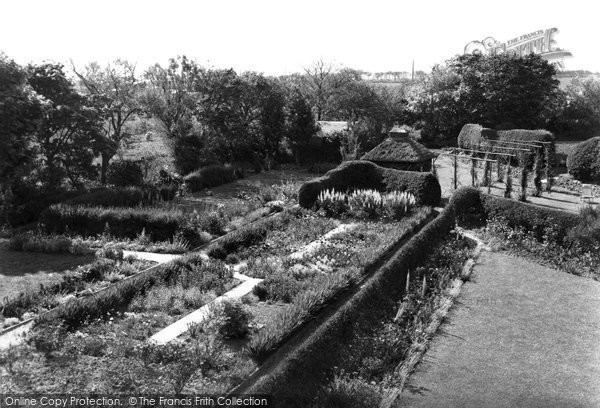 Photo of Filey, Linkfield, The Garden, Primrose Valley c.1960