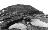 Rocks On The Brigg 1927, Filey