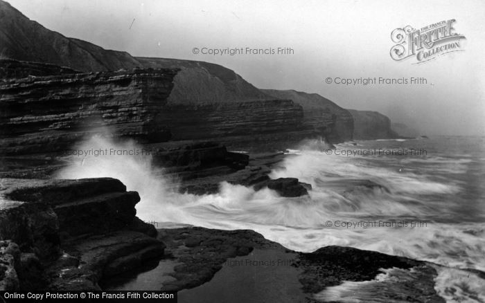 Photo of Filey, Rough Sea, The Brigg c.1932