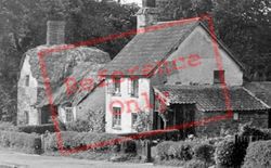 Old Cottages c.1960, Filleigh