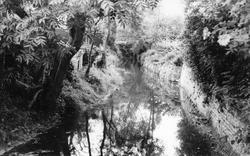 The River c.1965, Finchingfield