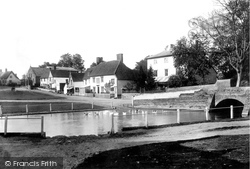 The Village 1903, Finchingfield