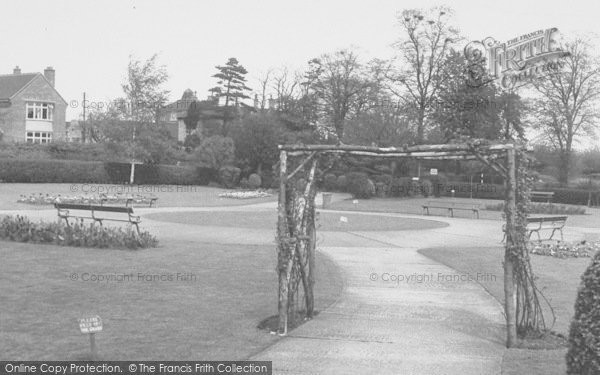 Photo of Finedon, Banks Park c.1955