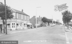 Irthlinborough Road c.1960, Finedon