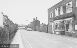 Obelisk Road c.1960, Finedon
