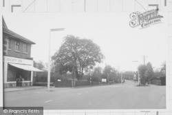 Wellingborough Road c.1955, Finedon