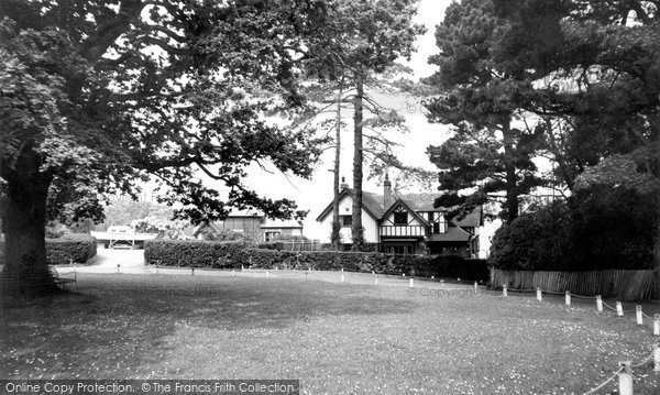 Photo of Fishbourne, The Green c.1960