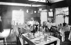 The Swan Dining Room 1914, Fittleworth