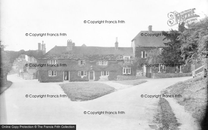 Photo of Fittleworth, The Swan Hotel 1932